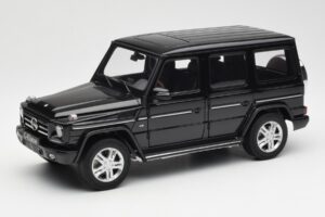 Mercedes G500 W463 Black AUTOart 1:18 76216 Diecast