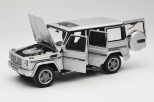 Mercedes G55 AMG W463 Silver AUTOart 1:18 76247 Diecast - image 2 of 8