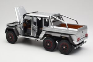 Mercedes AMG G63 W463 6x6 Iridium Silver AUTOart 1:18 76301 Composite - image 5 of 8