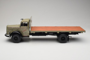 Mercedes L6600 Rungewagen Grey Black Minichamps 1:18 109031050-R1 Diecast - image 4 of 9