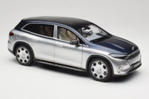 Mercedes Maybach EQS 680 V297 Blue NZG 1:18 1060/23 Diecast - image 6 of 8