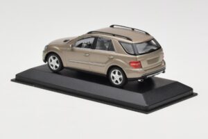 Mercedes ML W164 Copper Metallic Minichamps 1:43 ML002 Diecast - image 3 of 4