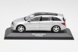 Mercedes R-Class W251 Iridium Silver Minichamps 1:43 B66962214 Diecast