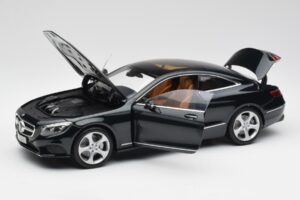 Mercedes S-Class Coupe C217 Smaragd Green Metallic Norev 1:18 B66961244 Diecast - image 2 of 8