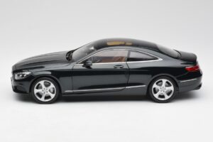 Mercedes S-Class Coupe C217 Smaragd Green Metallic Norev 1:18 B66961244 Diecast - image 4 of 8
