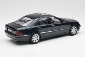 Mercedes S-Class W220 Blue Maisto 1:18 56051 Diecast - image 3 of 8