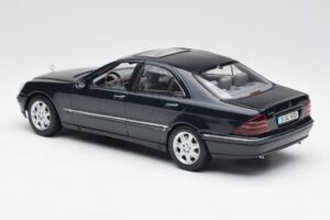 Mercedes S-Class W220 Blue Maisto 1:18 56051 Diecast - image 7 of 8