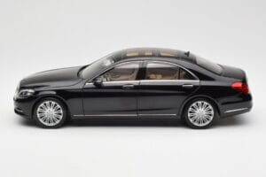 Mercedes S-Class W222 Black Metallic Norev 1:18 183480 Diecast - image 4 of 8