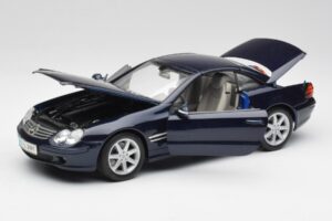 Mercedes SL 500 R230 Blue Maisto 1:18 B66962126 Diecast - image 2 of 8