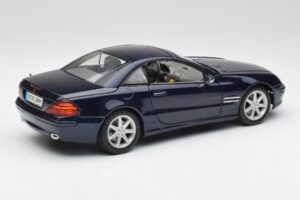 Mercedes SL 500 R230 Blue Maisto 1:18 B66962126 Diecast - image 3 of 8