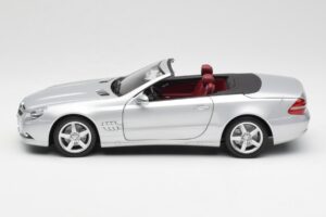 Mercedes SL 500 R230 Cabriolet Iridium Silver Minichamps 1:18 B66962388 Diecast - image 4 of 8