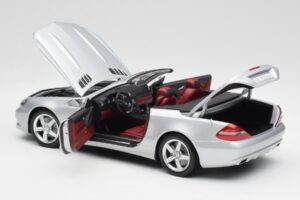 Mercedes SL 500 R230 Cabriolet Iridium Silver Minichamps 1:18 B66962388 Diecast - image 5 of 8