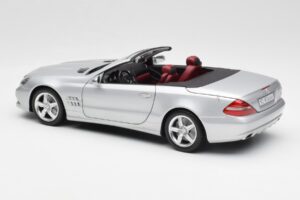 Mercedes SL 500 R230 Cabriolet Iridium Silver Minichamps 1:18 B66962388 Diecast - image 7 of 8