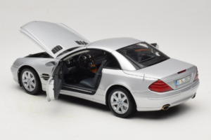 Mercedes SL R129 Silver Minichamps 1:18 B66962133 Diecast - image 7 of 10