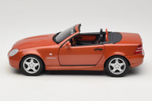 Mercedes SLK R170 230 AMG Orange Metallic Minichamps 1:18 B66005227 Diecast - image 4 of 9