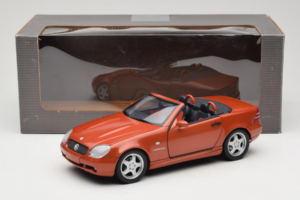 Mercedes SLK R170 230 AMG Orange Metallic Minichamps 1:18 B66005227 Diecast - image 9 of 9