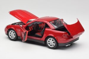 Mercedes SLK 230 R170 Red Maisto 1:18 56023 Diecast - image 6 of 9