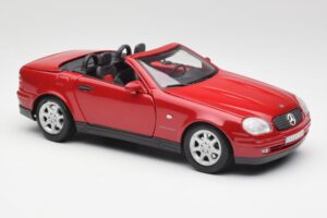 Mercedes SLK 230 R170 Red Maisto 1:18 56023 Diecast - image 7 of 9