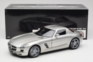 Mercedes SLS AMG C197 Matt Silver Minichamps 1:18 100039029 Diecast - image 8 of 8
