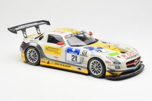 Mercedes SLS AMG GT3 #21 Rowe Racing Arnold / Roloff / Seyffarth / Jäger ADAC 24 Hours Nürburgring 2013 Minichamps 1:18 15113 - image 4 of 6