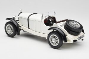 Mercedes SSKL White Bburago 1:18 3002 Diecast - image 7 of 8