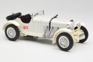 Mercedes SSKL White & Cream Bburago 1:18 3002-M1 Diecast - image 4 of 6
