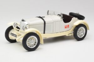 Mercedes SSKL White & Cream Bburago 1:18 3002-M1 Diecast
