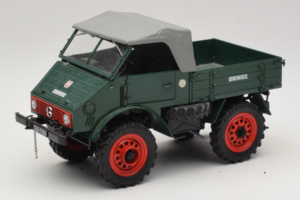 Mercedes Unimog 401 Green Schuco 1:18 135 Diecast