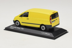 Mercedes Vito Kastenwagen Yellow Minichamps 1:43 400032260 Diecast - image 3 of 4