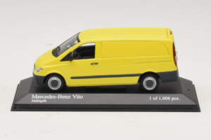 Mercedes Vito Kastenwagen Yellow Minichamps 1:43 400032260 Diecast