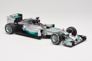 Mercedes W05 #44 L. Hamilton Mercedes AMG Petronas Chinese Grand Prix Winner 2014 Minichamps 1:18 110140244 Diecast - image 4 of 7