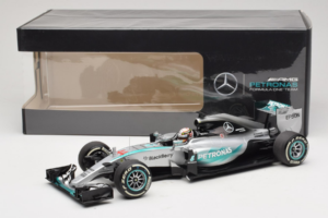 Mercedes W06 #44 L. Hamilton F1 World Champion 2015 Dealer Edition Minichamps 1:18 B66960539 Diecast - image 7 of 7
