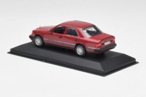 Mercedes 300D W124 Red Minichamps 1:43 3209 Diecast - image 3 of 4