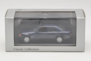 Mercedes W124 Dark Blue Minichamps 1:43 MB006 Diecast - image 4 of 4