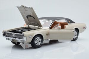 Mercury Cougar XR7-G Fawn Sun Star 1:18 1572 Diecast - image 2 of 8