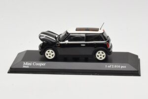 MINI Cooper R50 Black Minichamps 1:43 431138101 Diecast - image 2 of 5