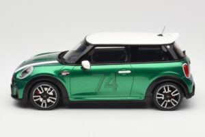 MINI Cooper F56 JCW British Racing Green Otto 1:18 OT1098 Resin - image 3 of 6
