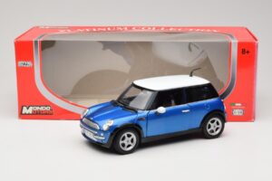 Mini Cooper R50 Blue With White Roof Mondo Motors 1:18 MINI004 Diecast - image 8 of 8