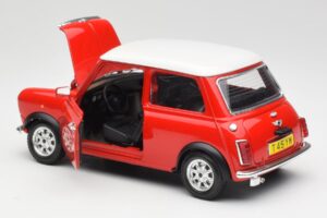 Mini Cooper Red Bburago 1:18 3379 Diecast - image 5 of 8