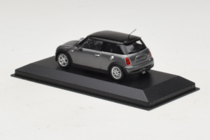 Mini Cooper S Grey Metallic Minichamps 1:43 80420148551-R1 Diecast - image 3 of 4