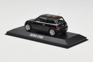 Mini One R50 Black With Black Roof Minichamps 1:43 MINI005 Diecast - image 3 of 5