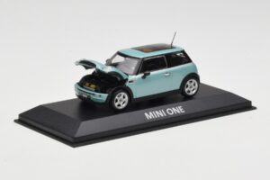 Mini One R50 Light Green With Light Green Roof Minichamps 1:43 MINI003 Diecast - image 2 of 4