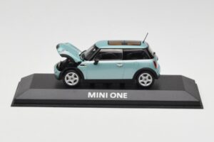 Mini One R50 Light Green With Light Green Roof Minichamps 1:43 MINI003 Diecast