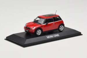 Mini One R50 Red With Red Roof Minichamps 1:43 MINI001 Diecast - image 2 of 5