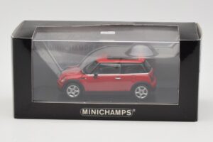 Mini One R50 Red With Red Roof Minichamps 1:43 MINI001 Diecast - image 4 of 5