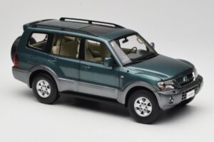 Mitsubishi Pajero V73 Green YC Model 1:18 241218040101010215 Diecast - image 6 of 8