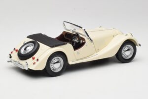 Morgan 4/4 Series II White Kyosho 1:18 08111W Diecast - image 3 of 8