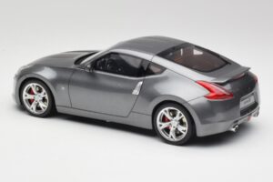 Nissan 370Z Z34 Gun Metallic Otto 1:18 OT465 Resin - image 5 of 6