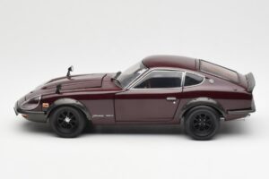 Nissan Fairlady 240ZG Brown Kyosho 1:18 08217M Diecast - image 4 of 8