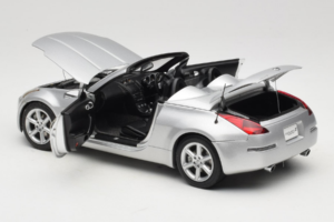 Nissan Fairlady Z Z33 Roadster Diamond Silver AUTOart 1:18 77376 Diecast - image 5 of 8